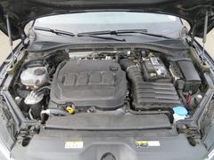 SKODA Superb Combi 2.0 TDI Ambition DSG AHK RFK ACC SKODA Superb Combi 2.0 TDI Ambition DSG AHK RFK ACC