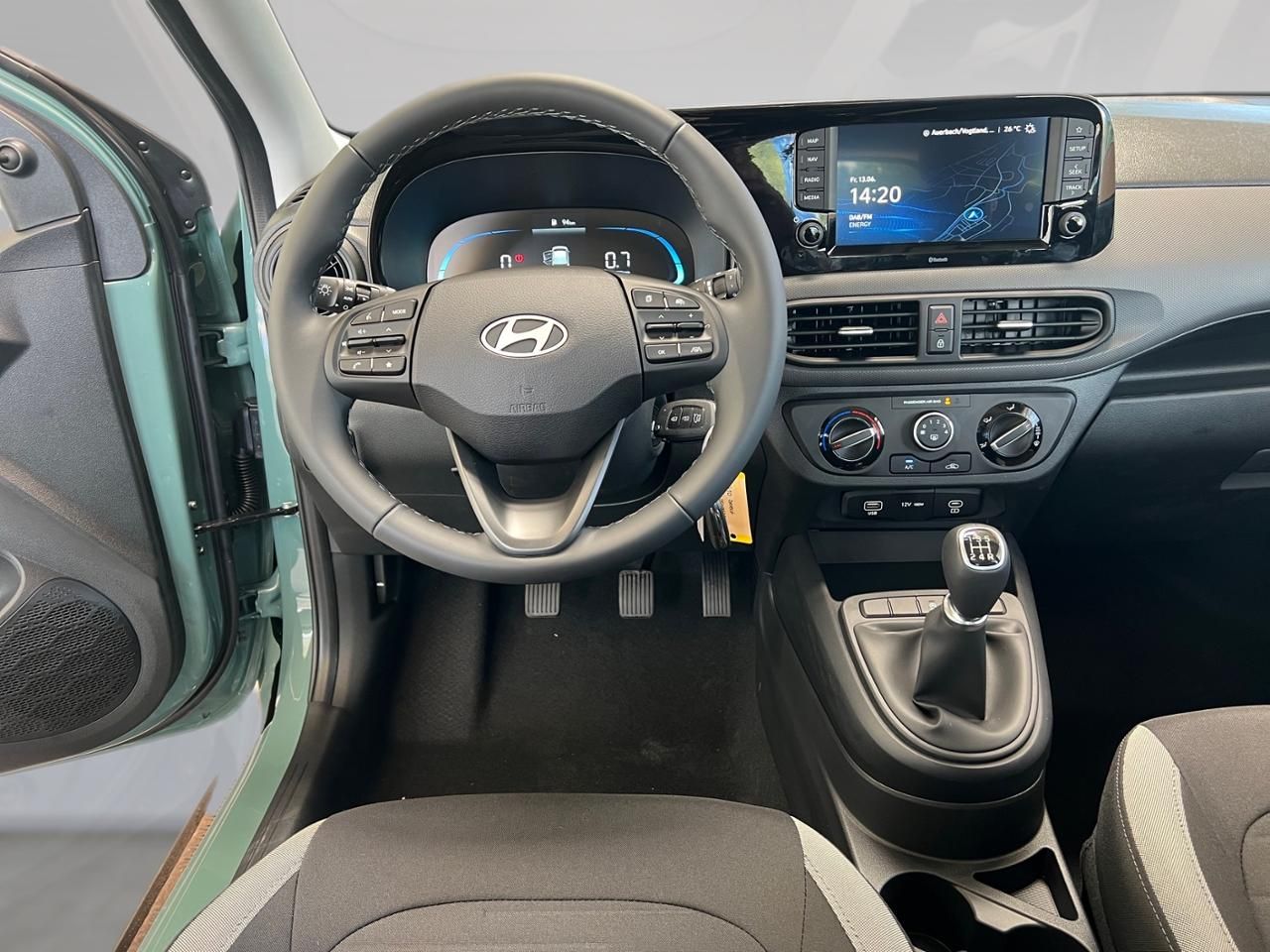 Fahrzeugabbildung Hyundai i10 SELECT *NAVI*KAMERA*CARPLAY*PDC*BT*RADIO*