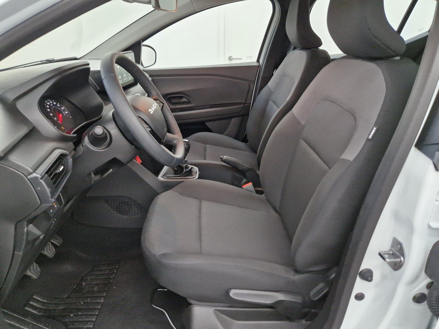 DACIA Sandero Essential Eco-G 100 Klimaanlage – Bild 7