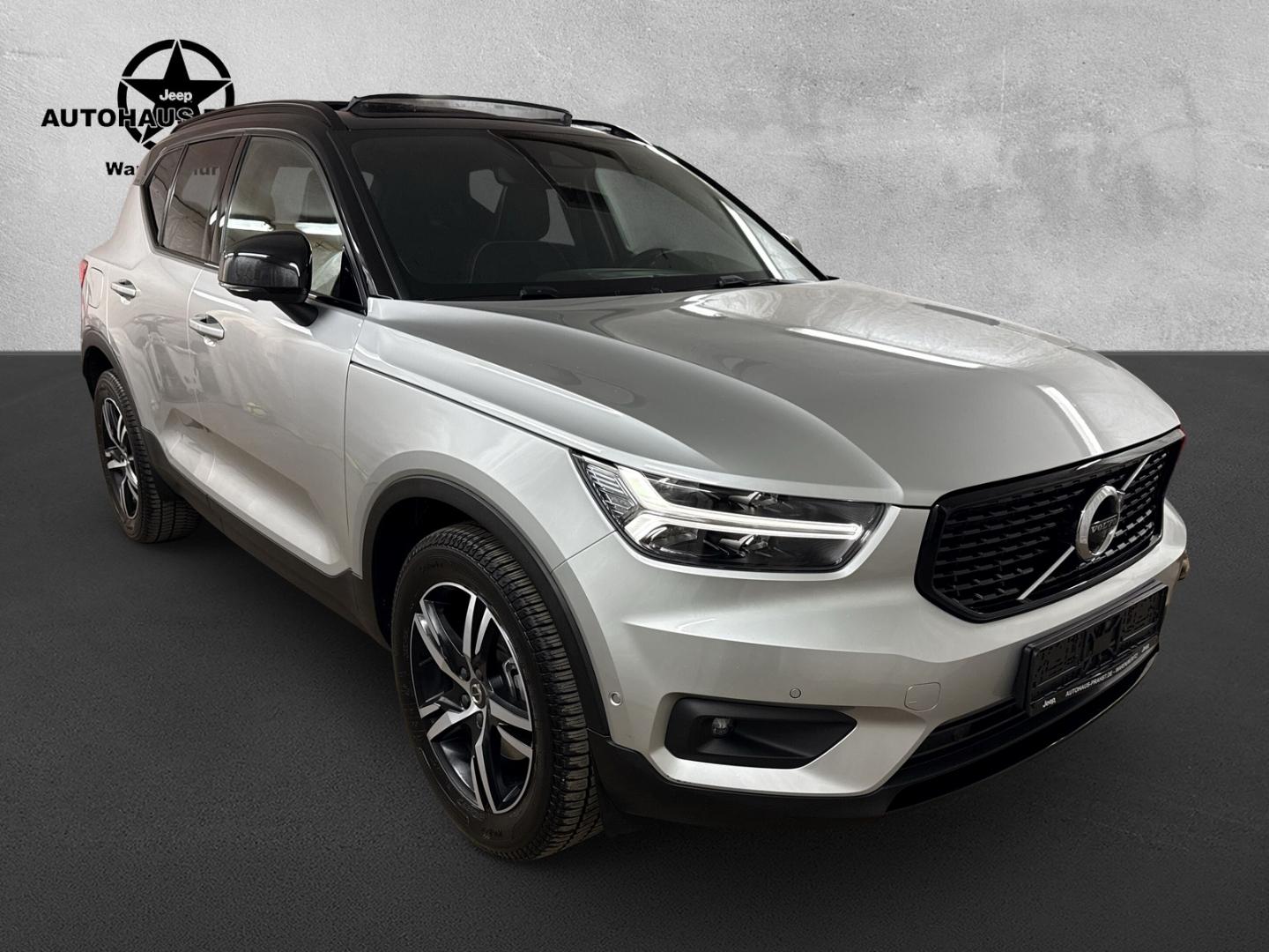 Volvo XC40 R Design T4 AWD I.Hand NAVI LED PANO AHK