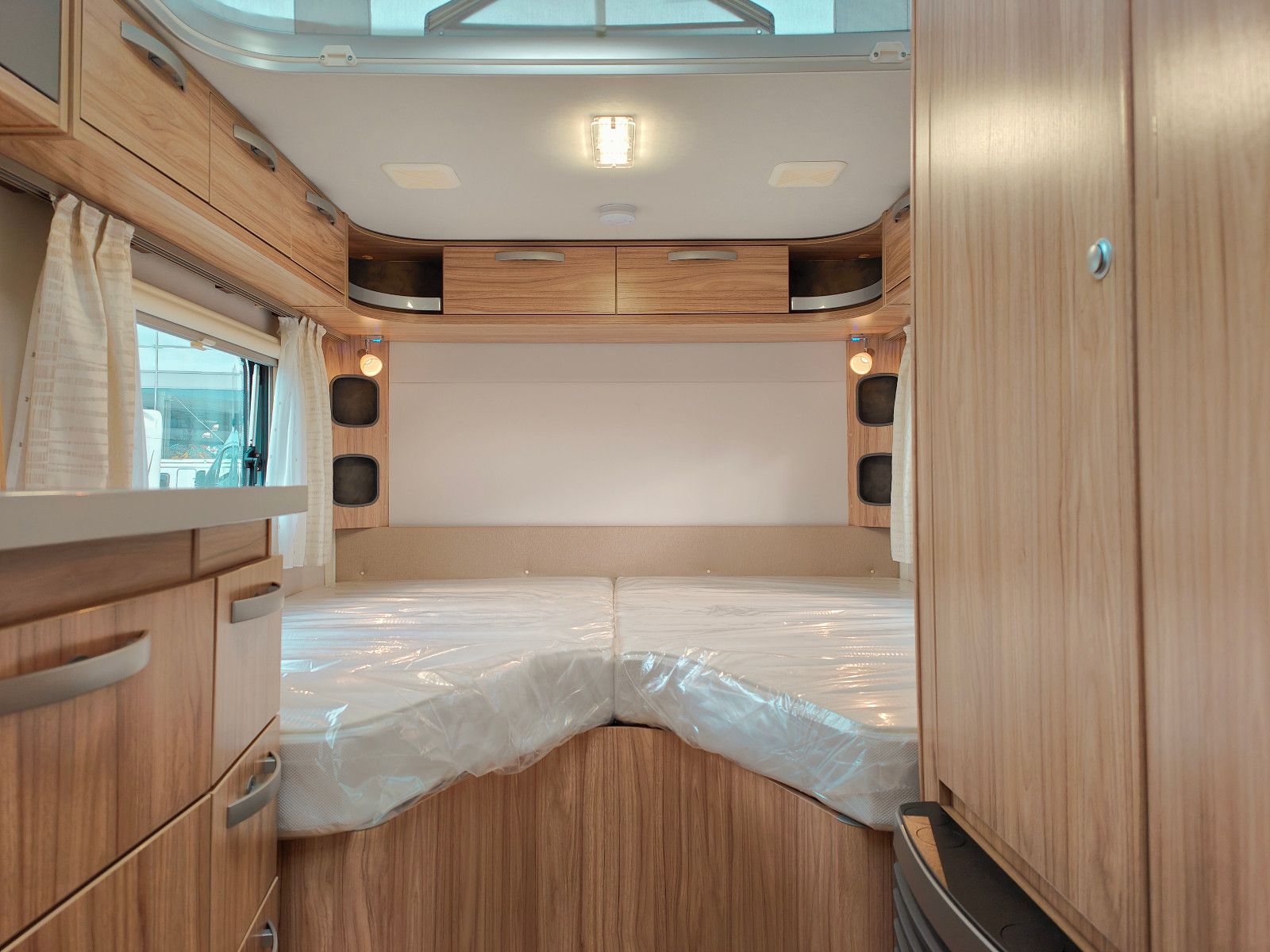 Fahrzeugabbildung HYMER / ERIBA / HYMERCAR Feeling 442 - 6.824€ Sparen!!!