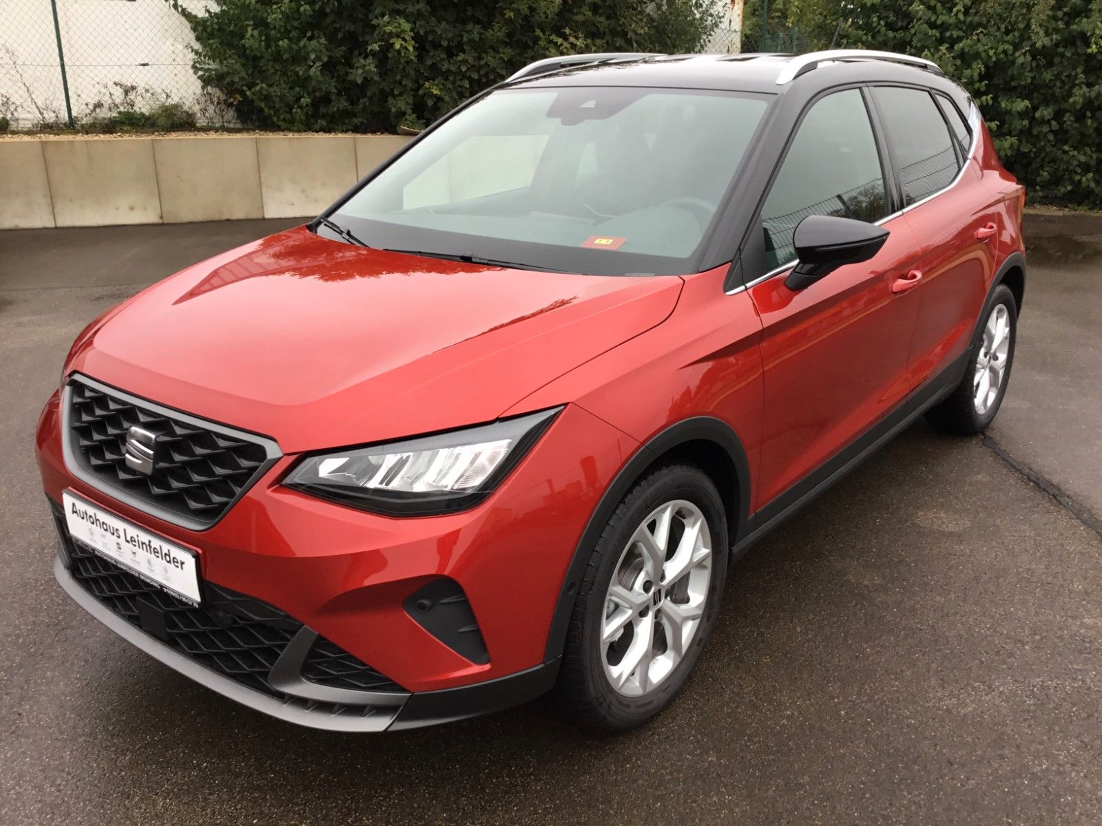 Fahrzeugabbildung SEAT Arona FR 1.5 TSI DSG+AHK+ACC+17"+Navi+Kamera