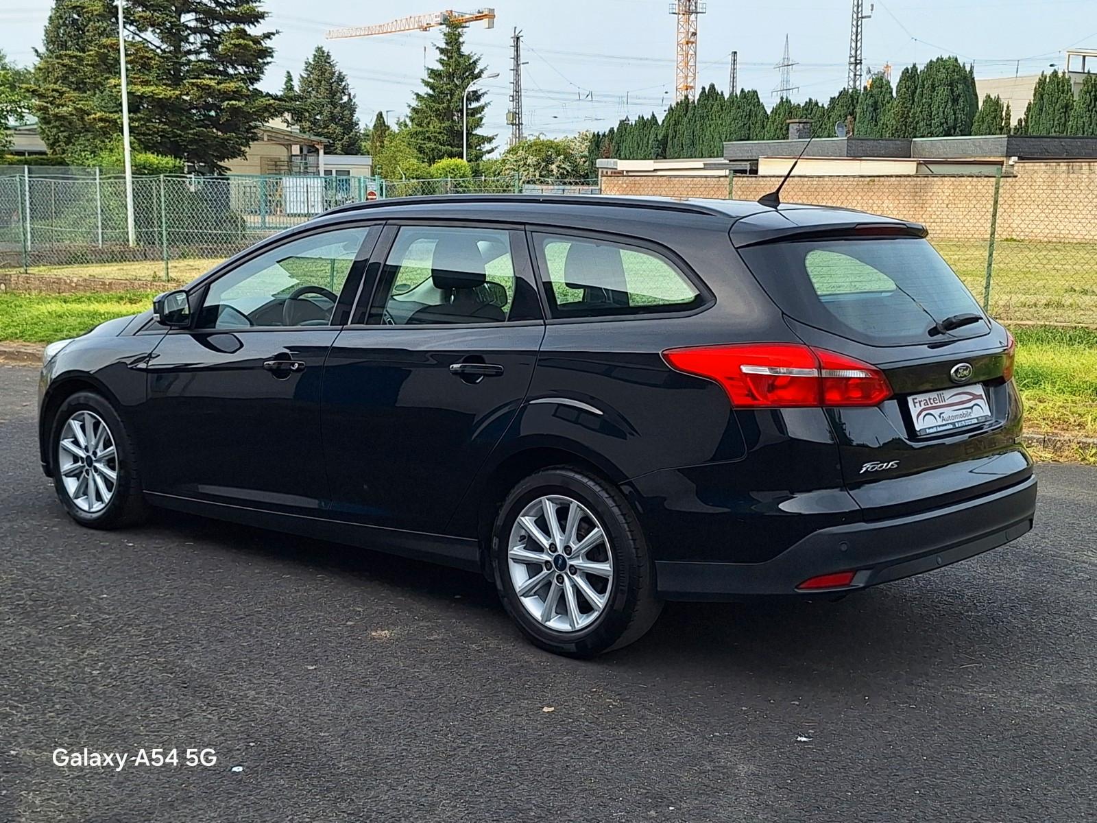 Ford Focus 2015 — engine 998 cm³, 101 HP (74kW)