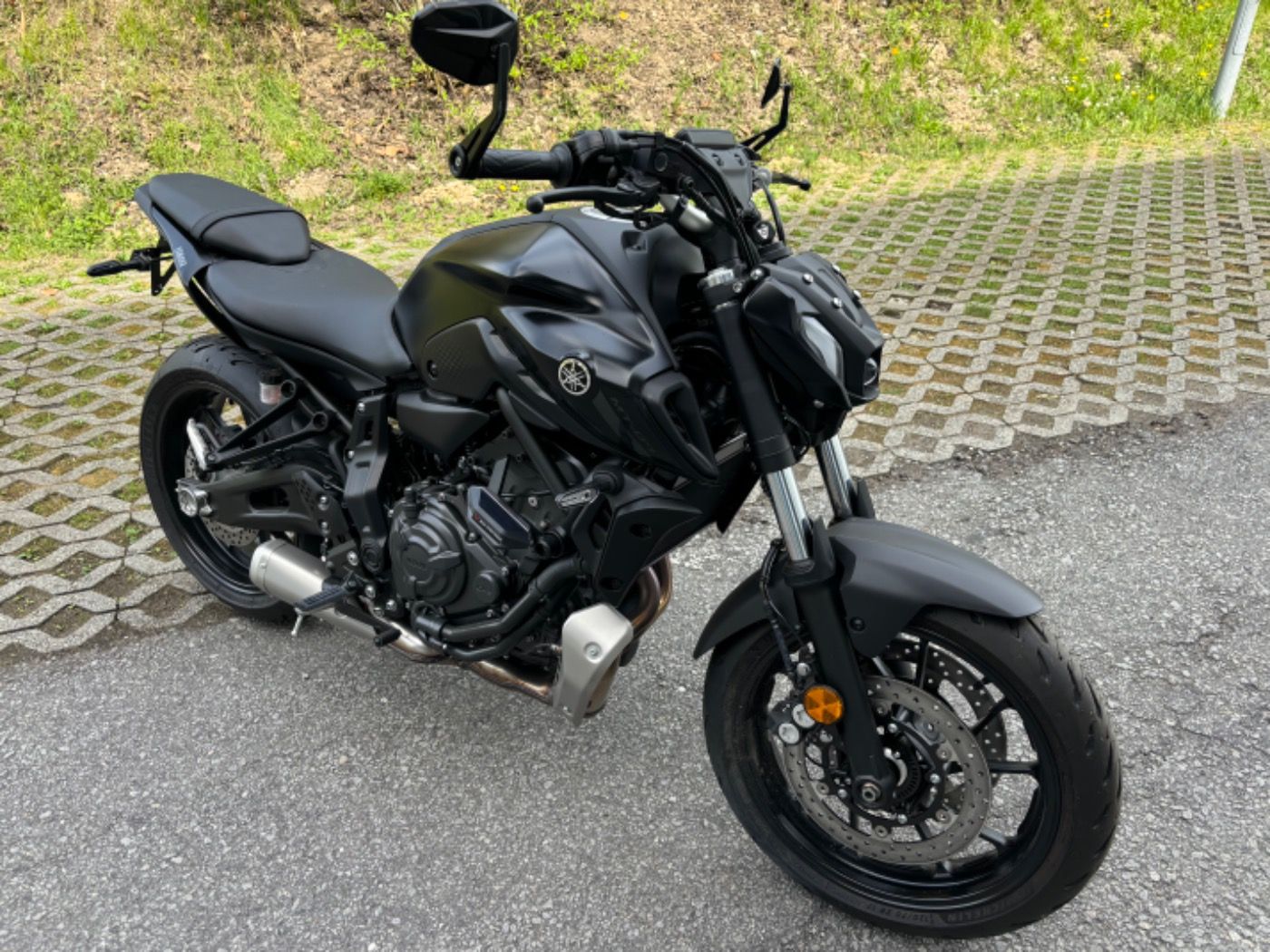 Fahrzeugabbildung Yamaha MT 07
