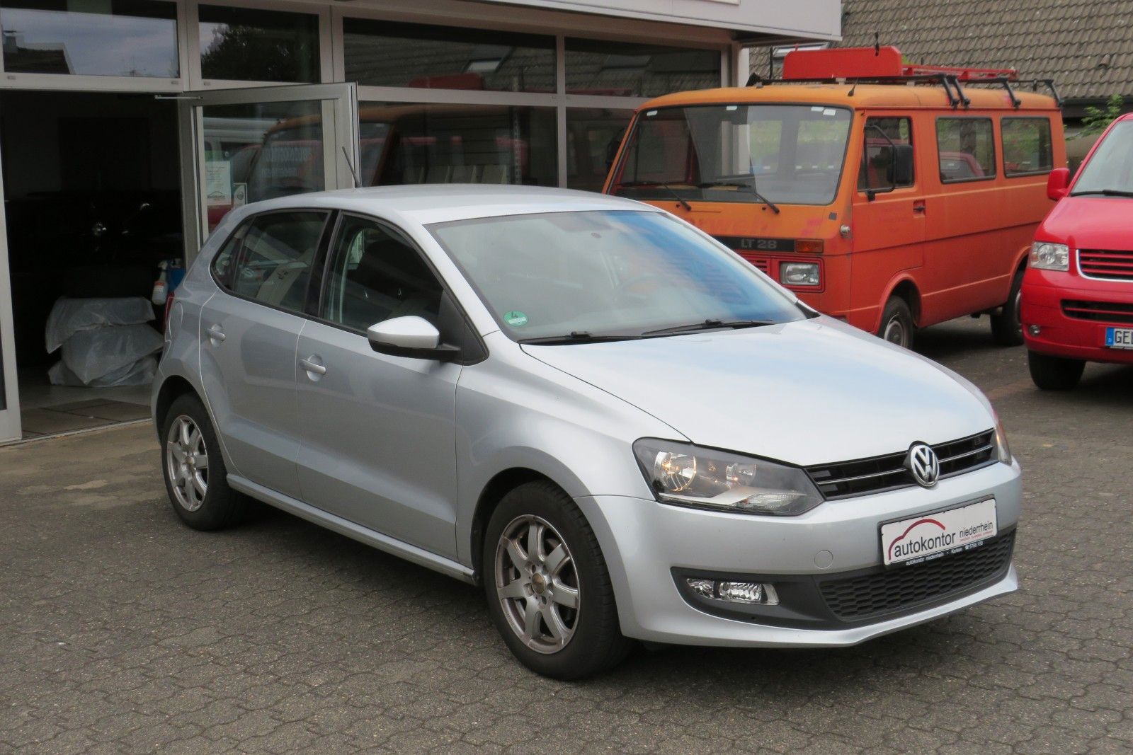Fahrzeugabbildung Volkswagen Polo V Comfortline KLIMA RADIO SCHECKHEFT