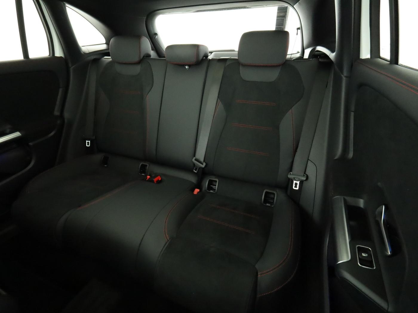 Mercedes-Benz GLA *AMG*RückKamera*Panodach*Keyless*WinterP, миниатюра 18
