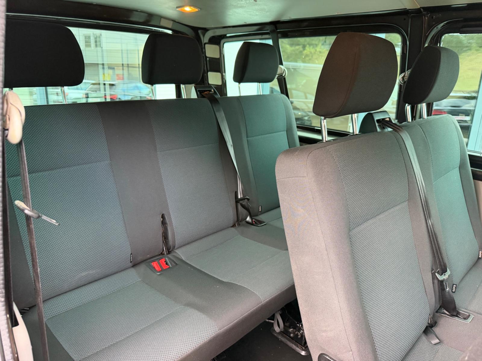 Volkswagen T6 Transporter 2.0 ZDI Kombi lang DSG 8-Sitzer