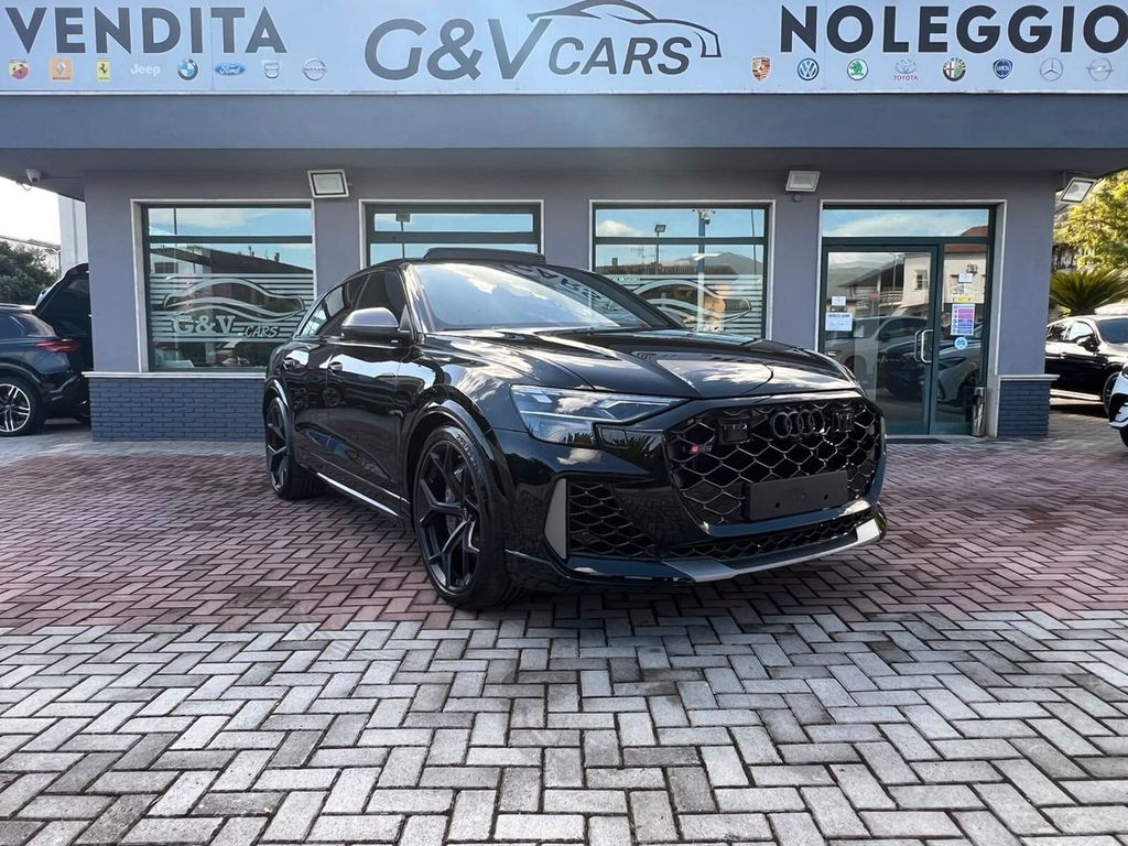 Image of Audi Q8