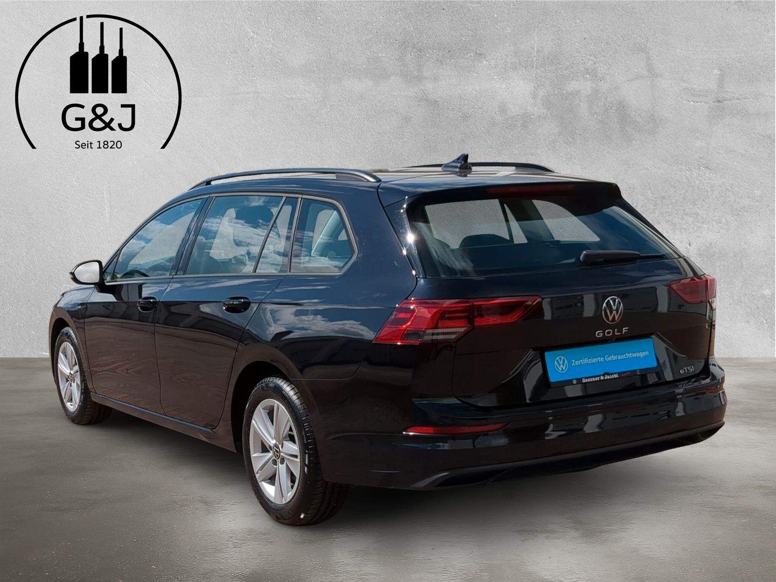 Fahrzeugabbildung Volkswagen Golf Variant 1.0 eTSI Life Kamera ACC SHZ AppCon