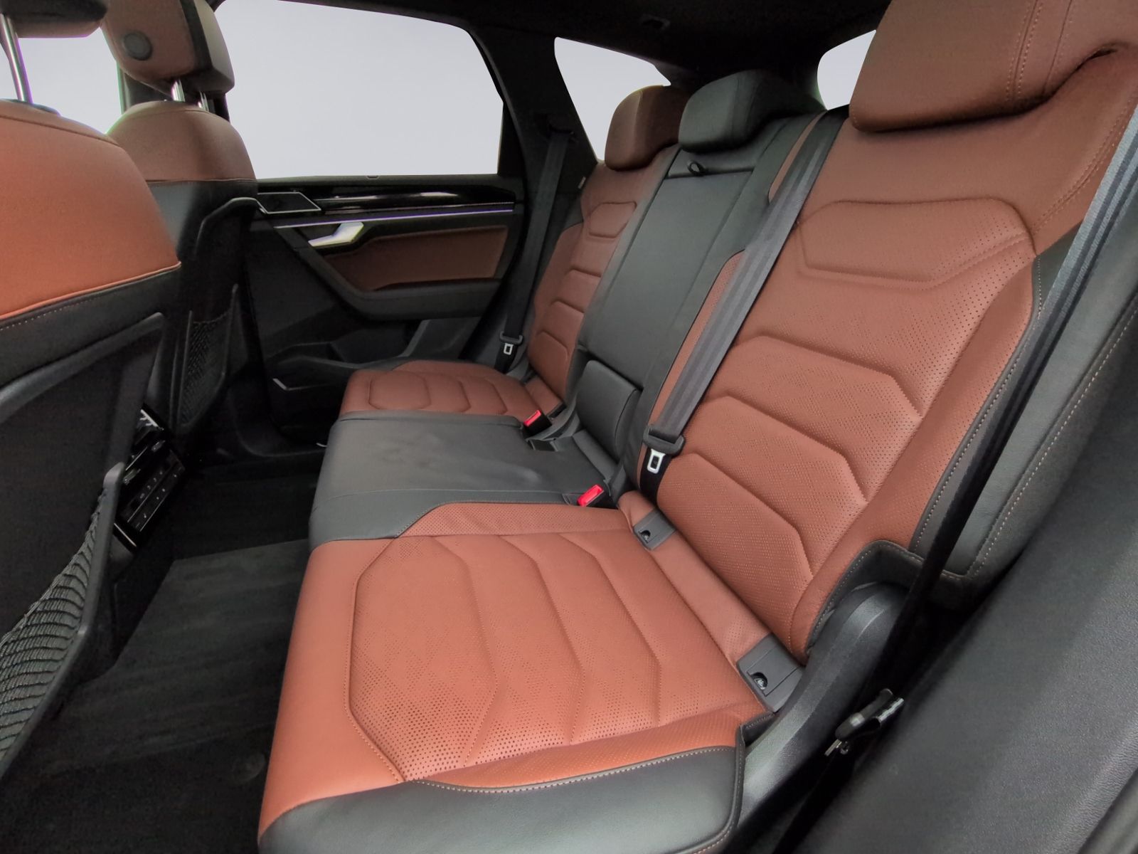 Touareg 3.0 TSI R Line AREA+STHZ+LUFT+PANO+AHK