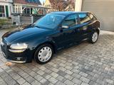 Audi A3 2.0 TDI (DPF) Ambiente Sportback  AHK  - Audi A3: Sportback Dpf