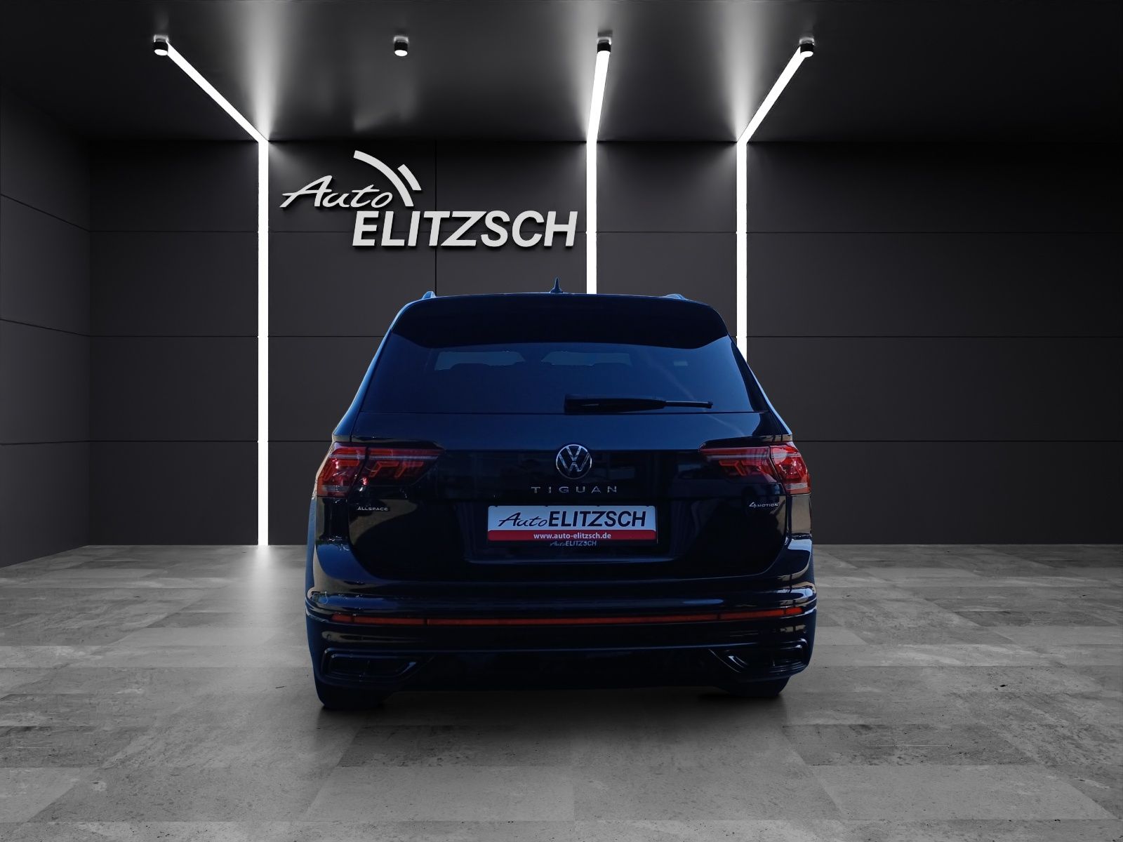 Fahrzeugabbildung Volkswagen Tiguan Allspace TSI R-Line DSG 4M Matrix Navi AI