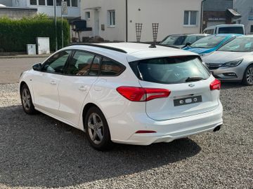 Ford Focus - 8