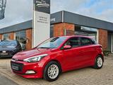 Hyundai i20-Trend Automatik-KLIMA-SHZG-LHZG-PDC-SR+WR-BT - Hyundai i20: Rot