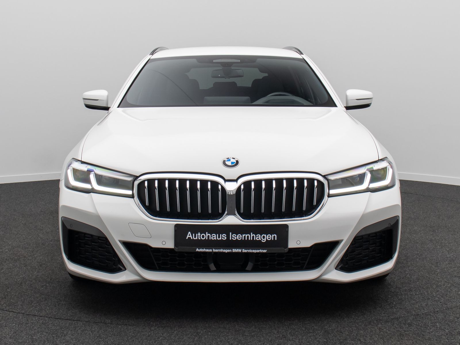 Fahrzeugabbildung BMW 520d xD M Sport HUD Kamera DAB Alarm AHK 18Zoll
