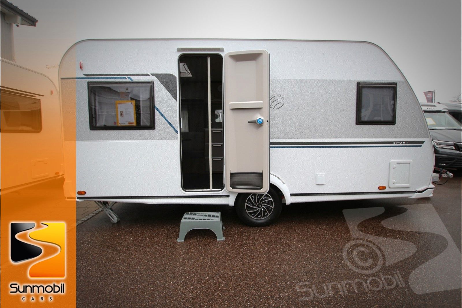 Fahrzeugabbildung Knaus Sport 450 FU 1.700kg Dachklima Gas-Paket