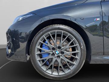 2025 BMW M235 缩略图 11