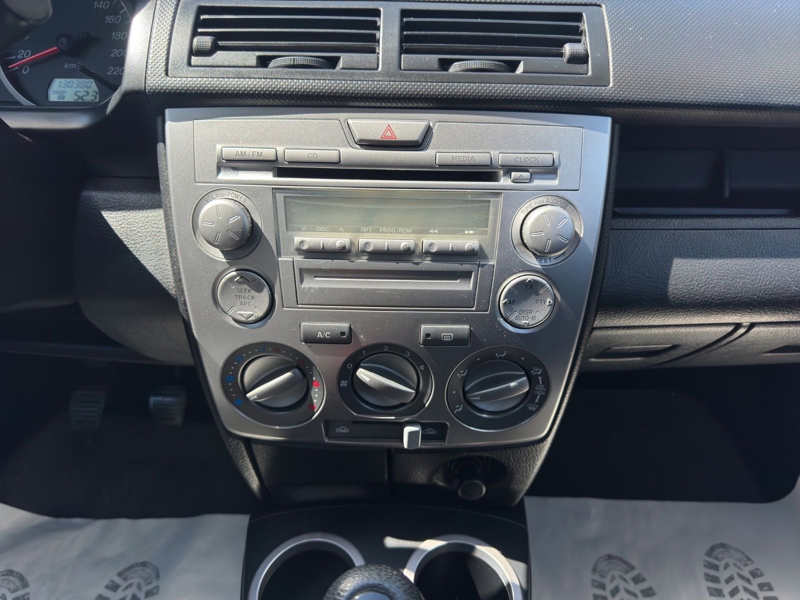Fahrzeugabbildung Mazda 2 Lim. 1.4 Active/Klimaanlage/TÜV/HU Neu/
