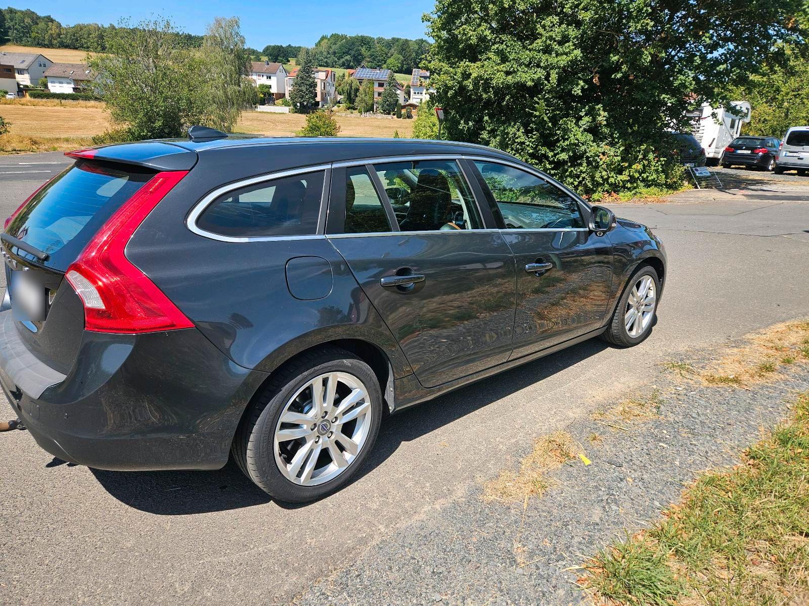Volvo V60 2011 — photo 6