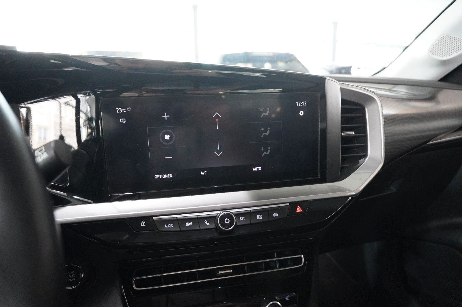 Fahrzeugabbildung Opel Mokka B 1.5D ELEGANCE NAVI/LED/KAMERA/SPORT/DAB+