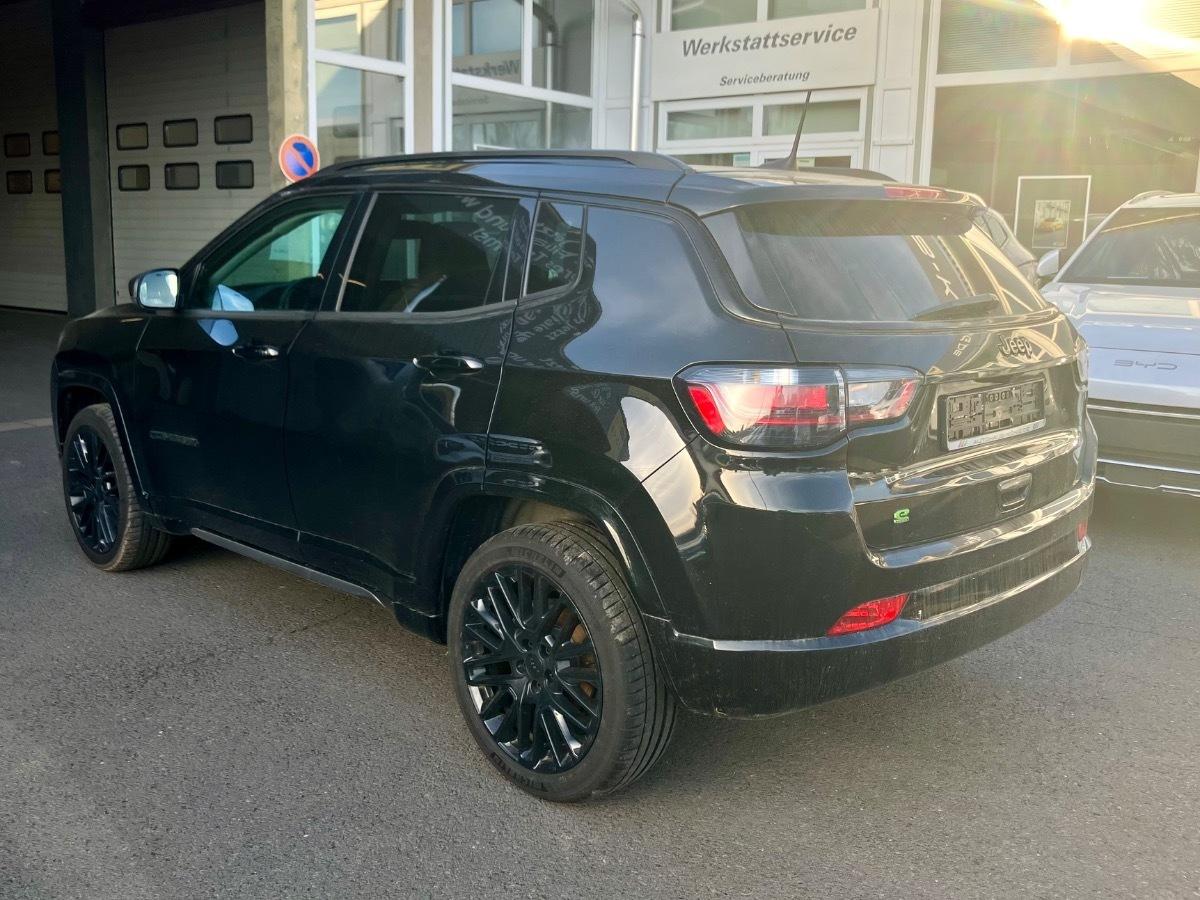 Jeep Compass 1.5 MultiAir Mild Hybrid RED