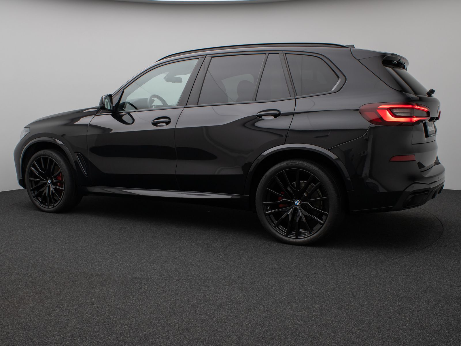 Fahrzeugabbildung BMW X5 xD30d M Sport Panorama Kamera HUD DAB HiFi