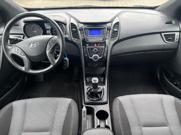 Hyundai i30 1.4 blue Passion SitzheizungKlima