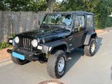 Jeep Wrangler Sport 2.5 -generalüberholter Motor 2023 - Jeep aus 2002