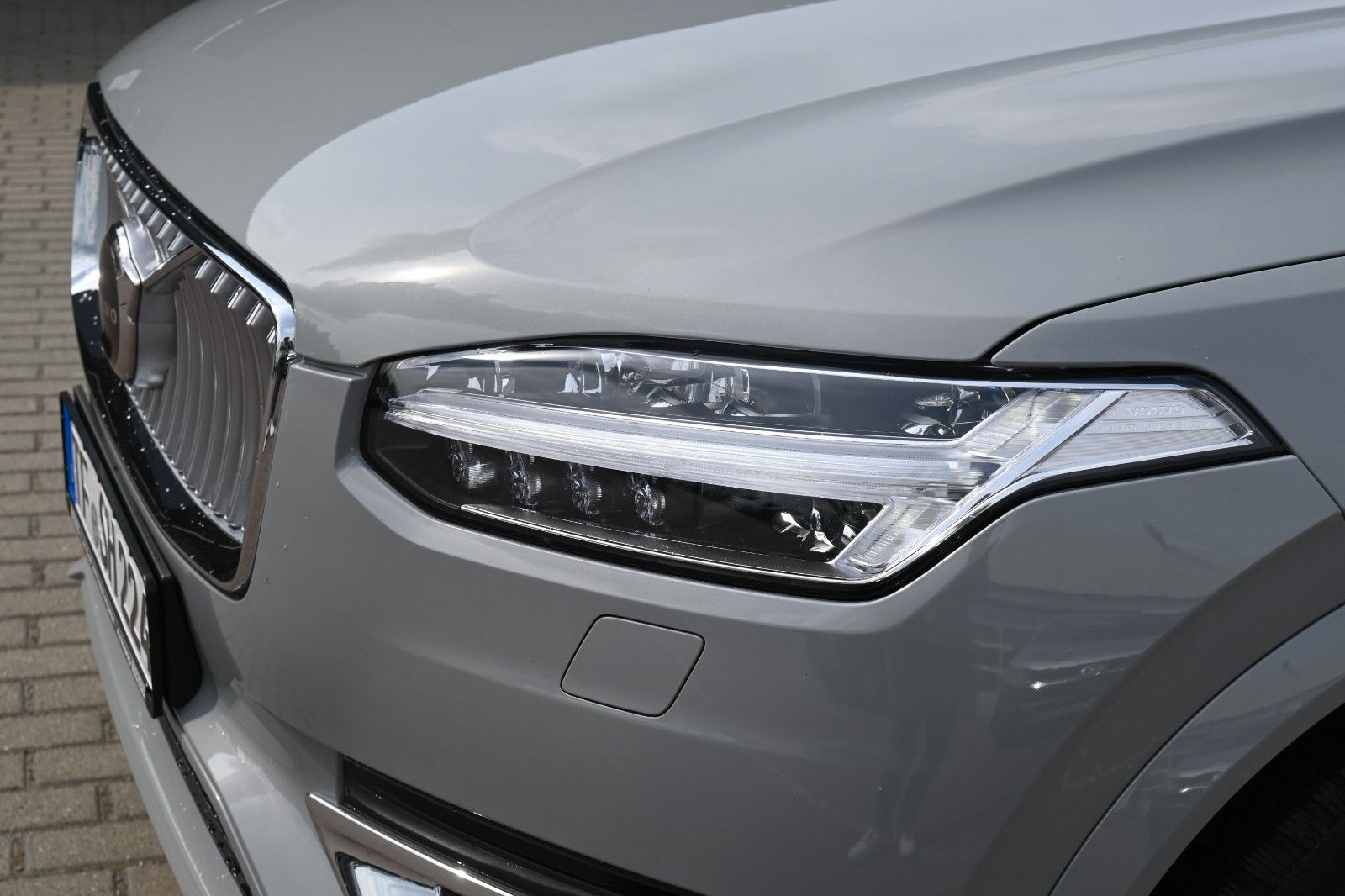 Fahrzeugabbildung Volvo XC90 B5 D AWD Ultimate Bright*STHZ*LUFT*360°*AHK