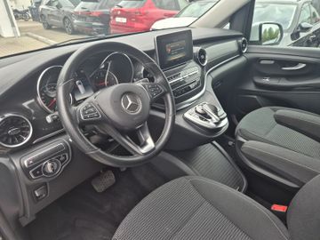 Mercedes V 250 - 12