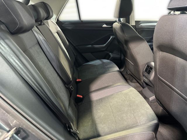 T-Roc 1.5 TSI DSG STYLE IQ.LIGHT+NAV+KAMERA+PANO