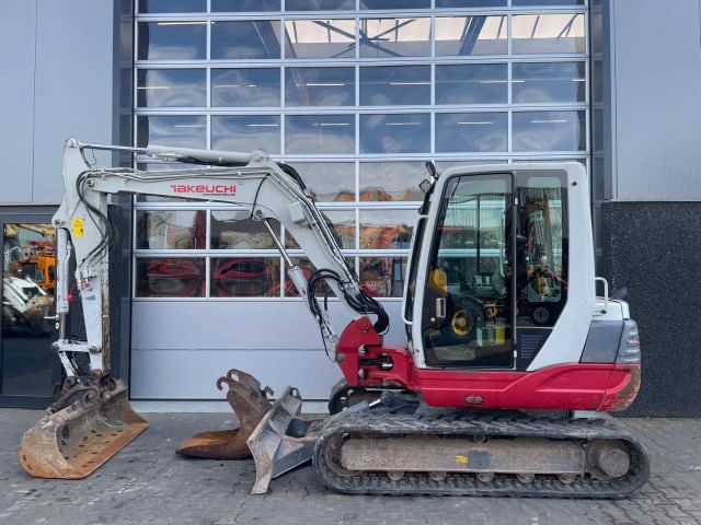 Takeuchi TB250