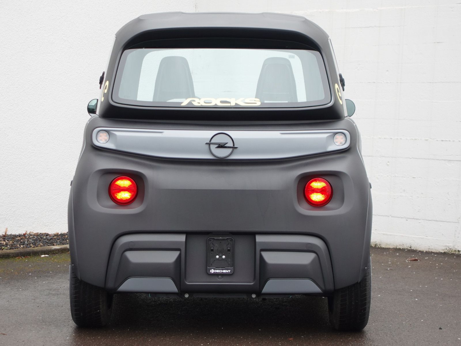 Fahrzeugabbildung Opel Rocks-e Klub,Glasdach,Heizung,USB,LED,Radblenden
