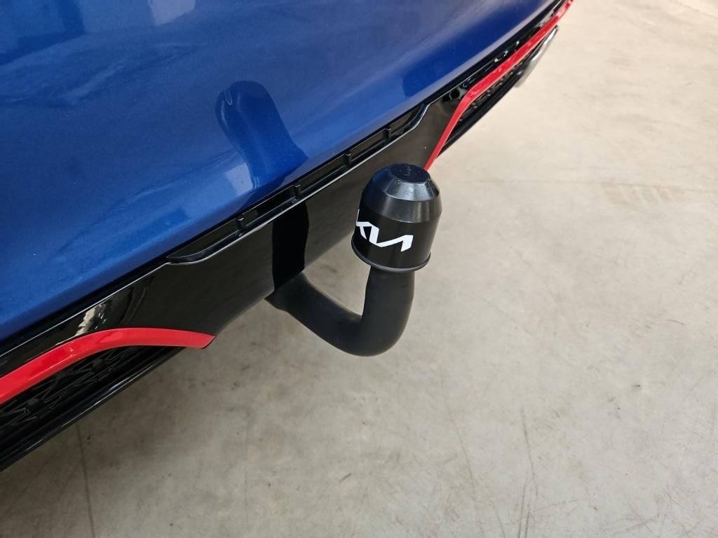 Fahrzeugabbildung Kia cee'd 1.6T-GDI GT Pano SHZ el.Sitze ACC Sound