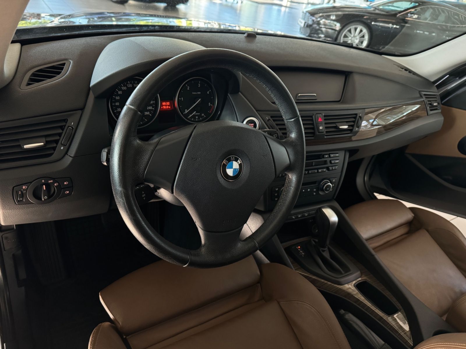 Fahrzeugabbildung BMW X1 xDrive20d Sitzhzg PDC Tempomat Sport