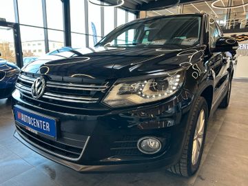 Volkswagen Tiguan Sport & Style 4Motion *BiXenon*Navi*AHK*