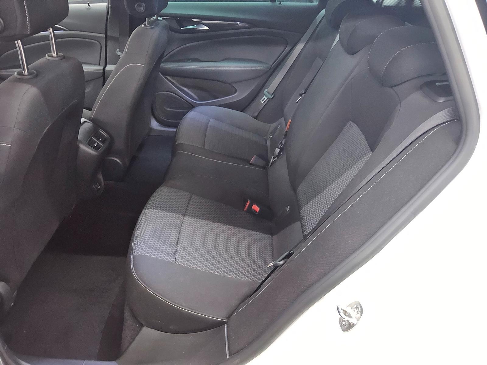 Opel Insignia ST 1.5 D Business Elegance Navi LED RFK