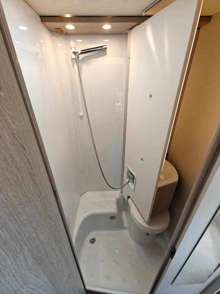 Fahrzeugabbildung Bürstner Nexxo Van T 620 G - SAT, TV, Navi, Einzelbetten