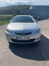 Opel Astra Sports Tourer 1.4 T  - Opel Astra Gebrauchtwagen in Saarbrücken