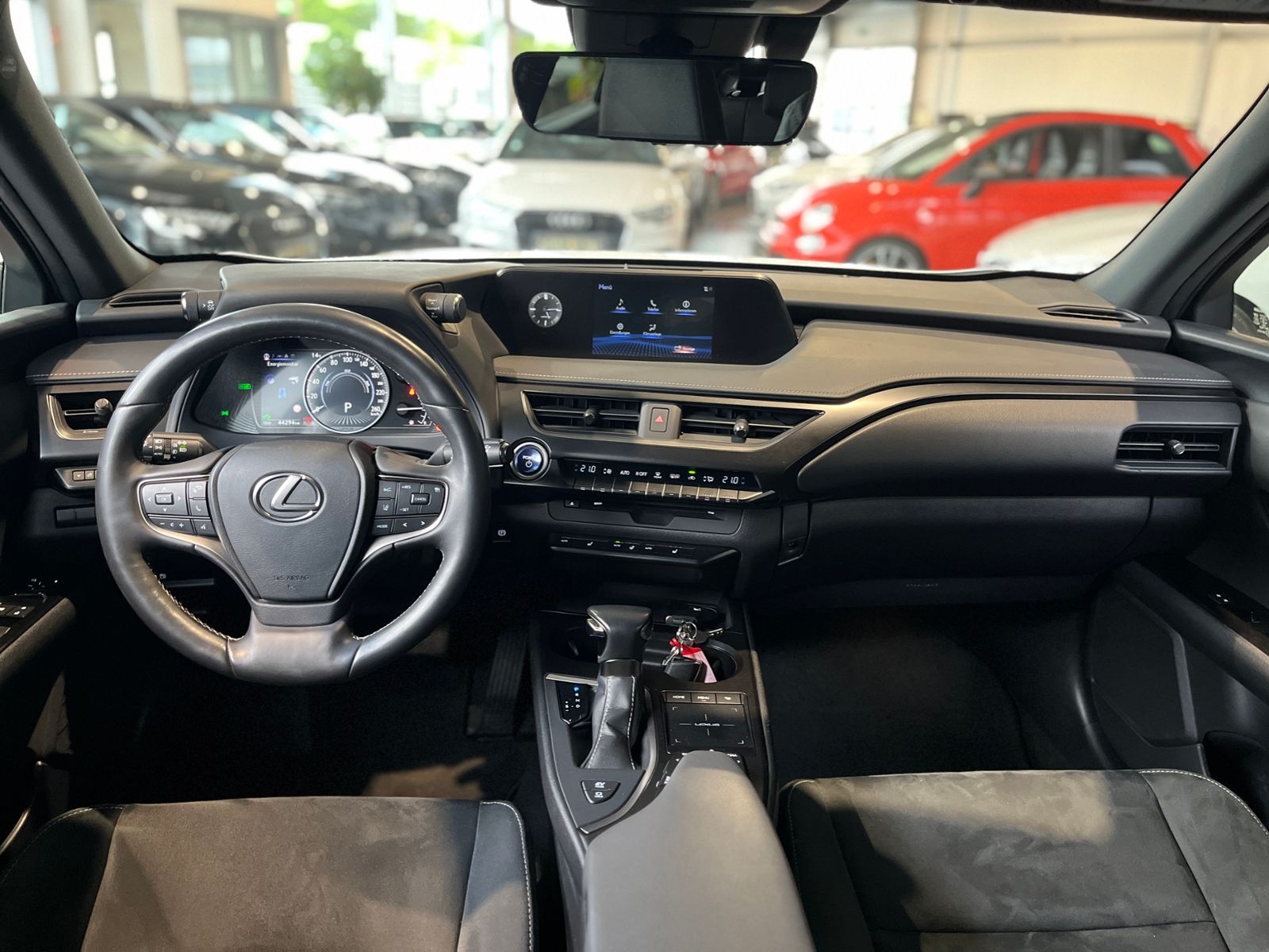 Fahrzeugabbildung Lexus UX 250 h Style AHK LED SHZ CARPLAY RFK