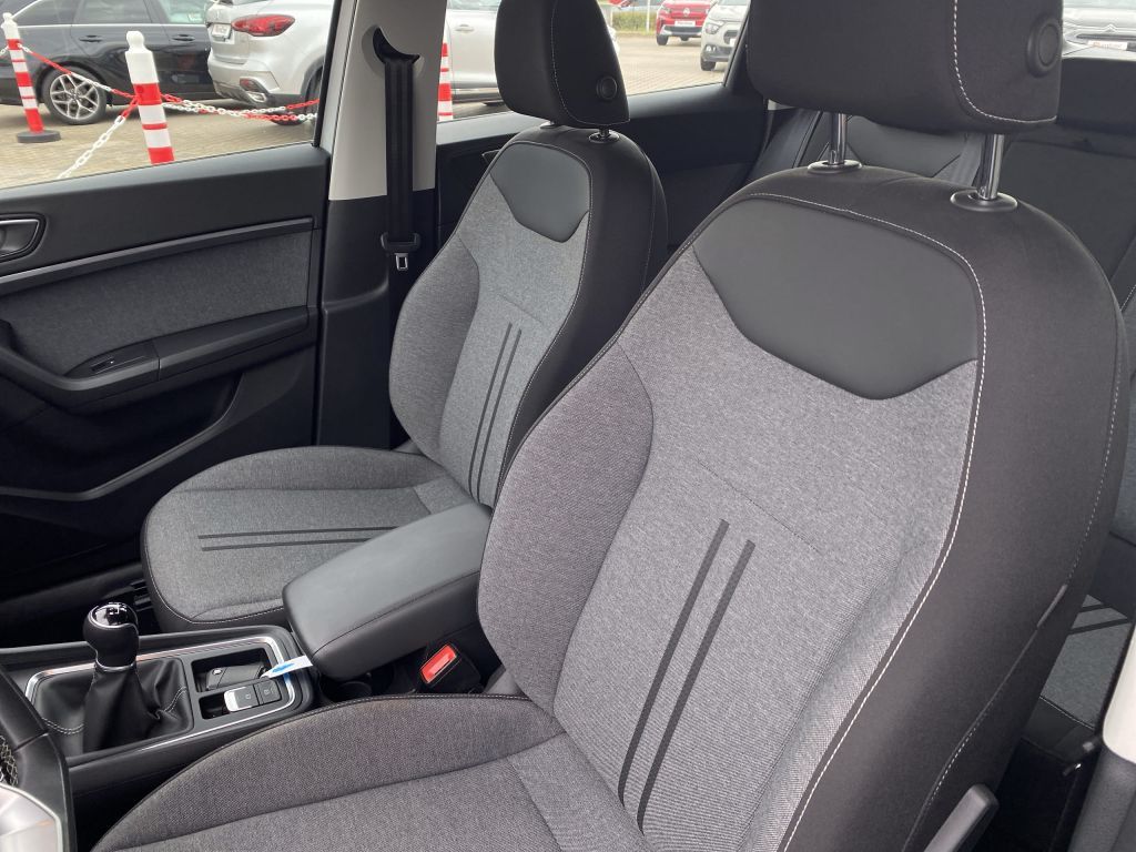 Fahrzeugabbildung SEAT Ateca 1.5 TSI ACT OPF Style *Navi*Sitzh.*Allwett