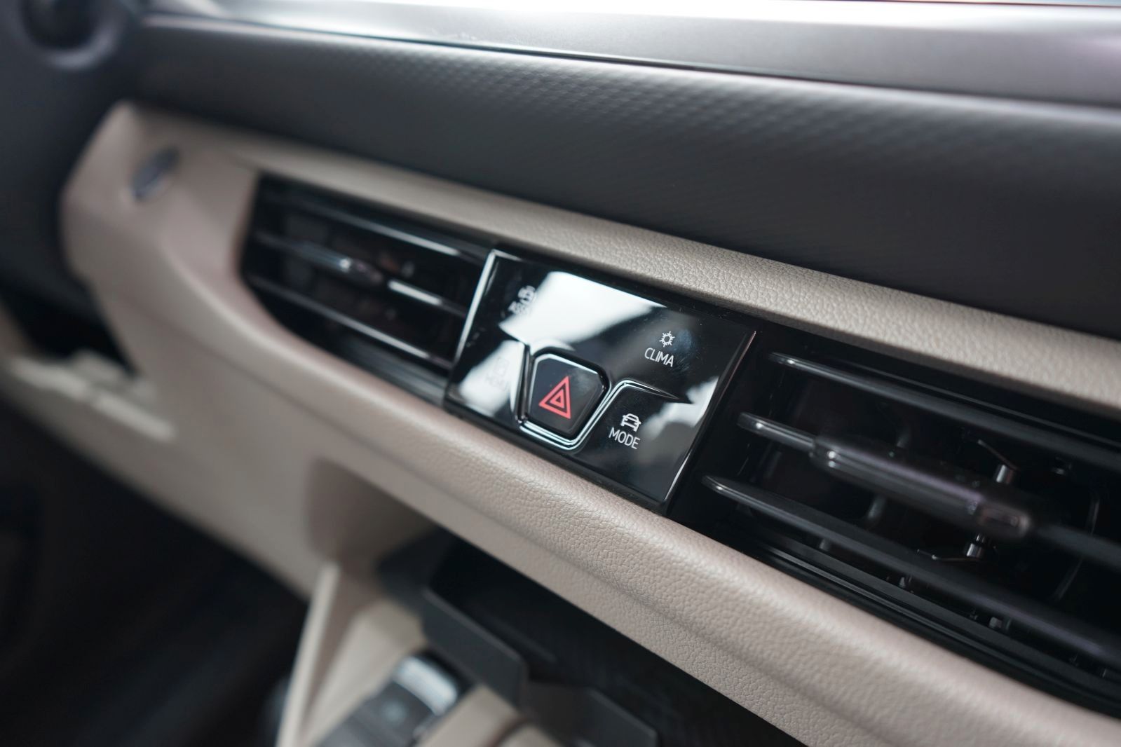 Fahrzeugabbildung Volkswagen T7 Multivan *ACC* 2X Schiebe*SOFORT VERFÜGBAR