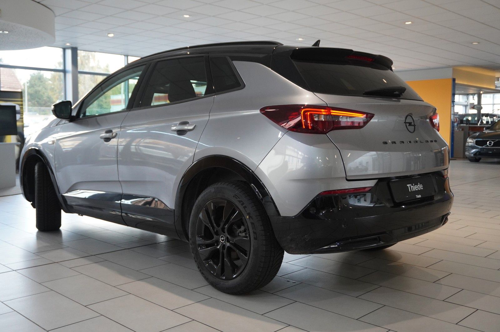 Fahrzeugabbildung Opel Grandland (X) 1.2T GS LINE NAVI/LED/KAMERA/DAB+