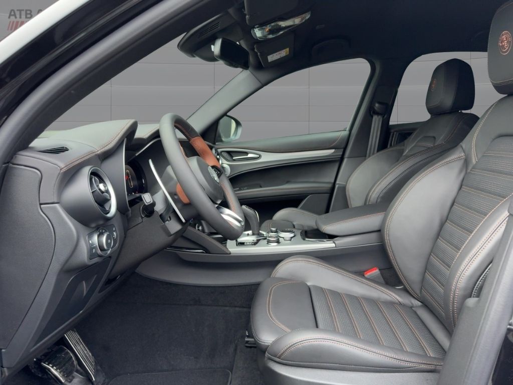 Fahrzeugabbildung Alfa Romeo Stelvio Intensa 2,2l Diesel AHK Winter RFK