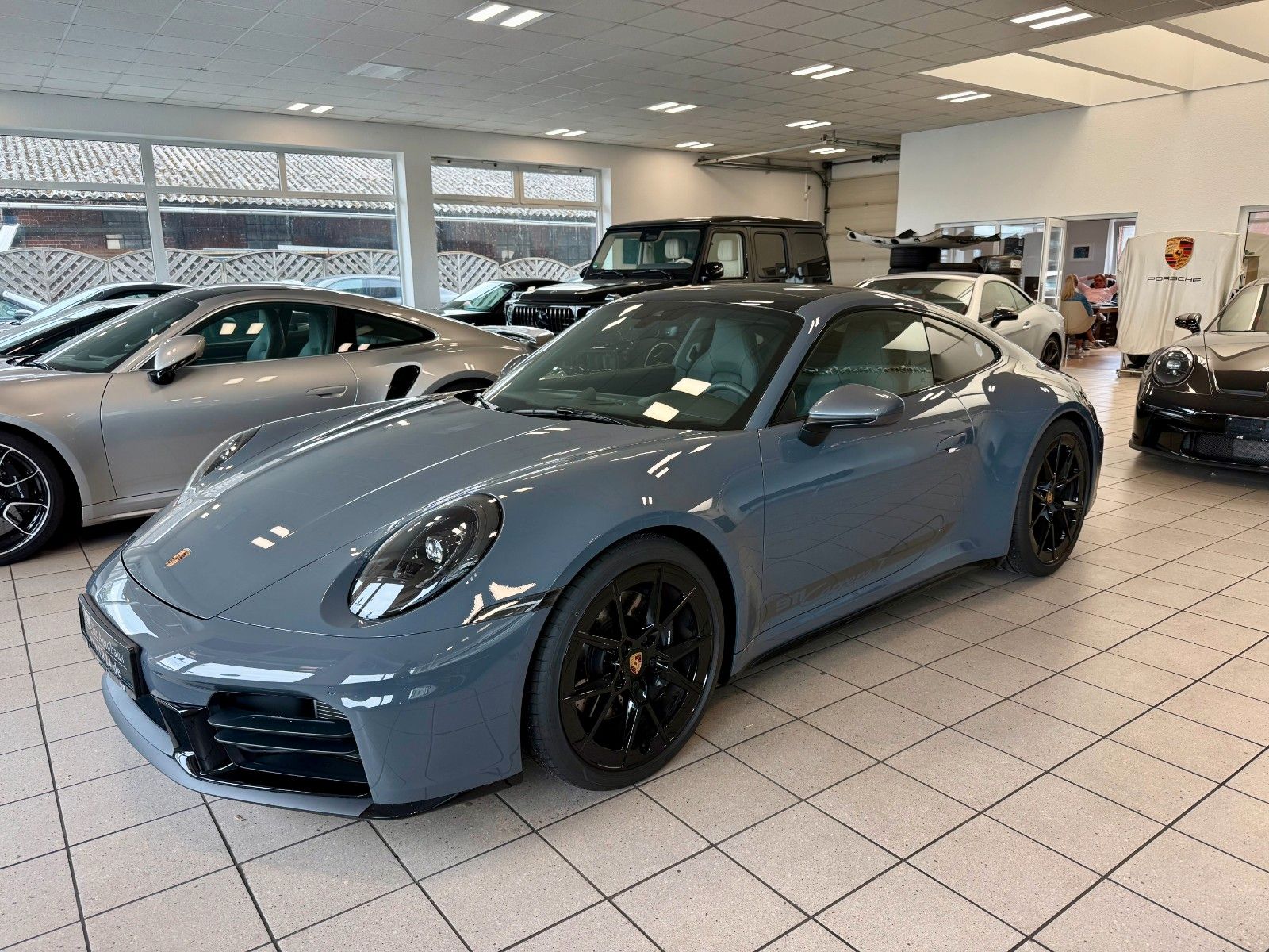 Fahrzeugabbildung Porsche 911 992 Carrera T SportDesign/Glasdach/Keyless