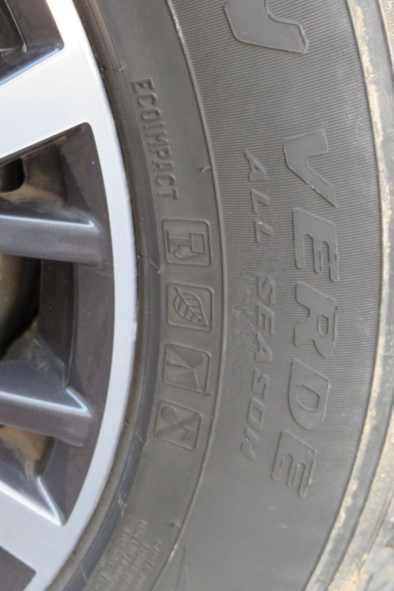 Fahrzeugabbildung Volkswagen Tiguan Life TDI DSG AHK NAVI KAMERA LED ACC GJ