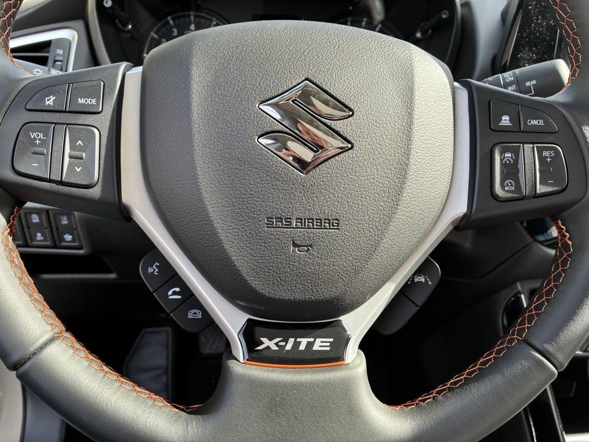 Suzuki S-CROSS 1.4 COMFORT + X-ITE ALLGRIP 6AT