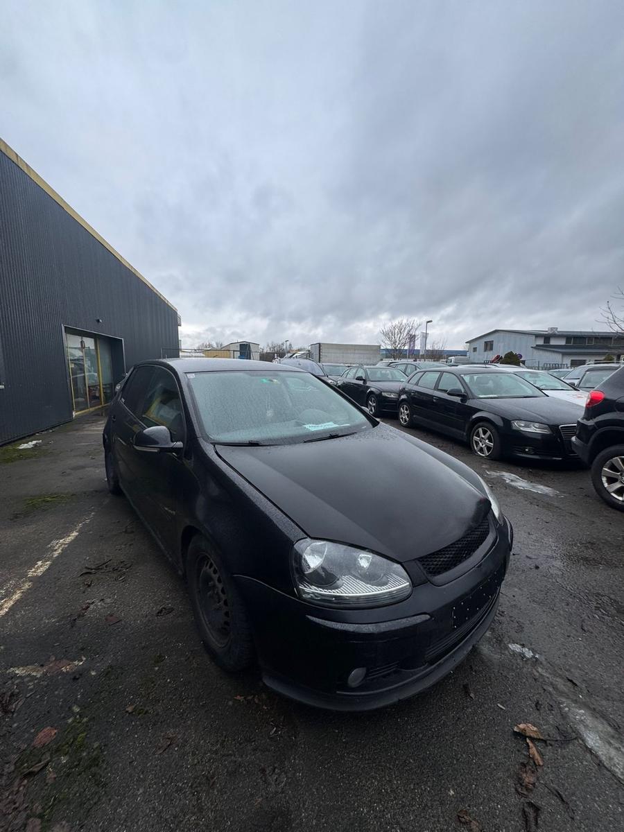 Volkswagen Golf V Lim. Tour