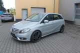 Mercedes-Benz B 180 BE DCT+Wippen*neuer 19"Radsatz*Navi*Sitzhz - Mercedes-Benz B 180 Gebrauchtwagen