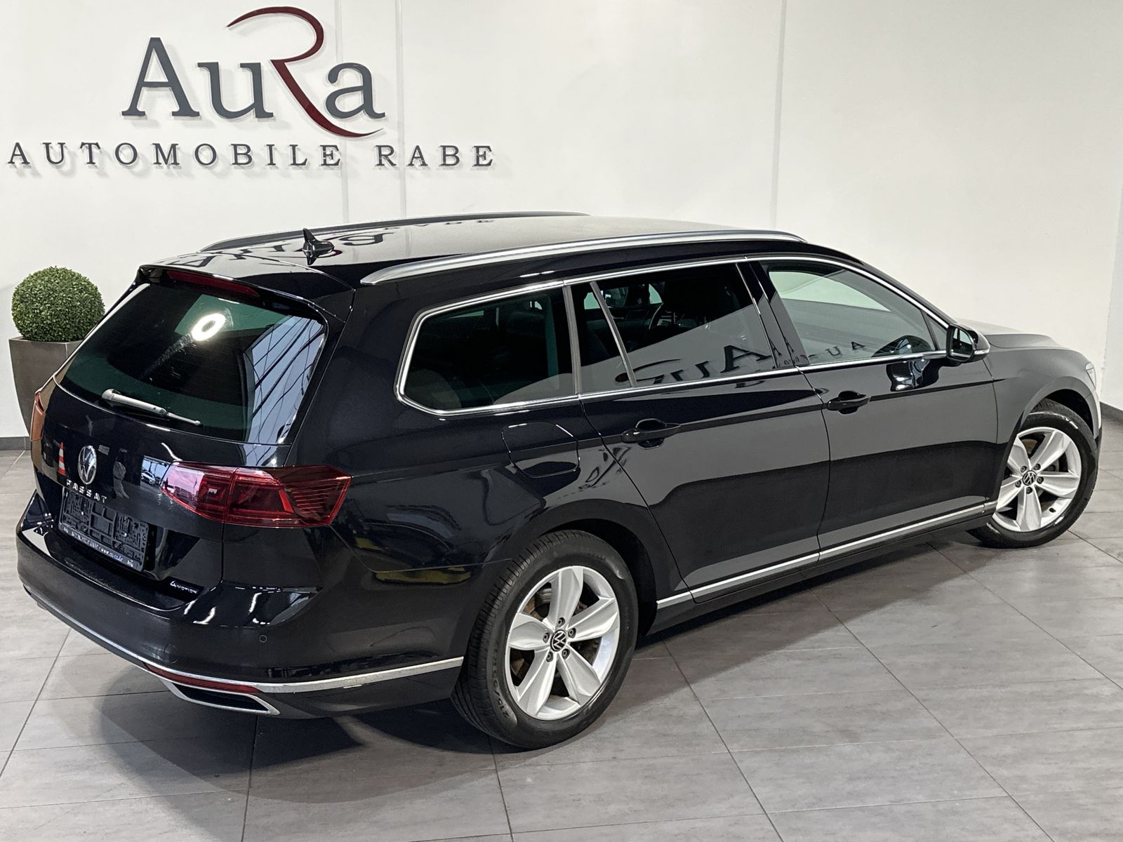 Fahrzeugabbildung Volkswagen Passat Variant 2.0 TDI 4M Elegance NAV+LED+AHK